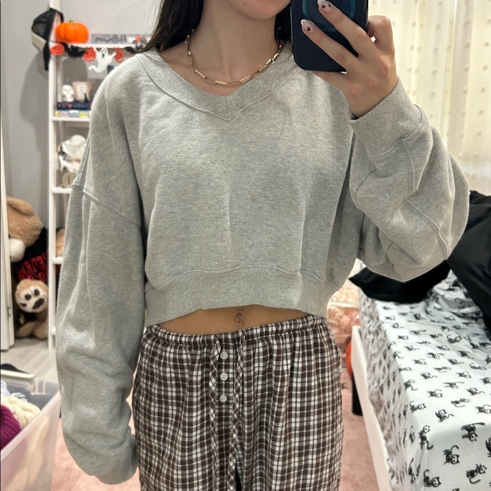 Aerie Heather Gray Cropped V-Neck Top